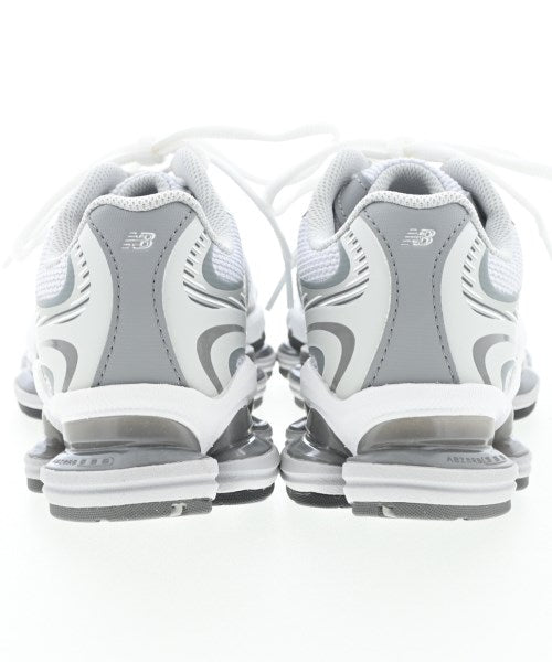 New Balance รองเท้าผ้าใบ