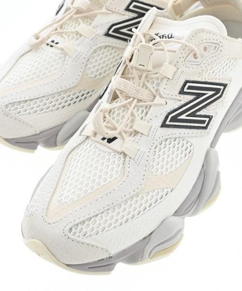 New Balance รองเท้าผ้าใบ