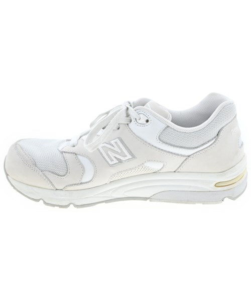 New Balance รองเท้าผ้าใบ