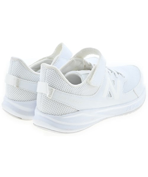 New Balance รองเท้าผ้าใบ