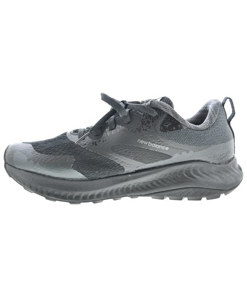 New Balance รองเท้าผ้าใบ