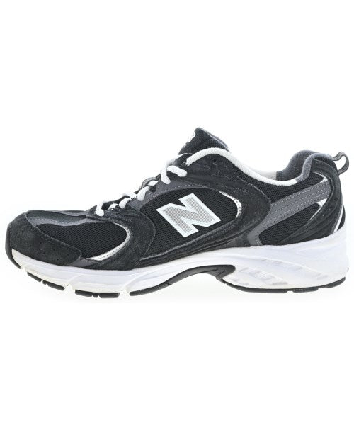 New Balance รองเท้าผ้าใบ