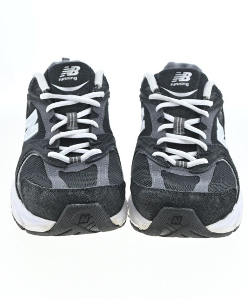 New Balance รองเท้าผ้าใบ