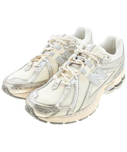 New Balance รองเท้าผ้าใบ