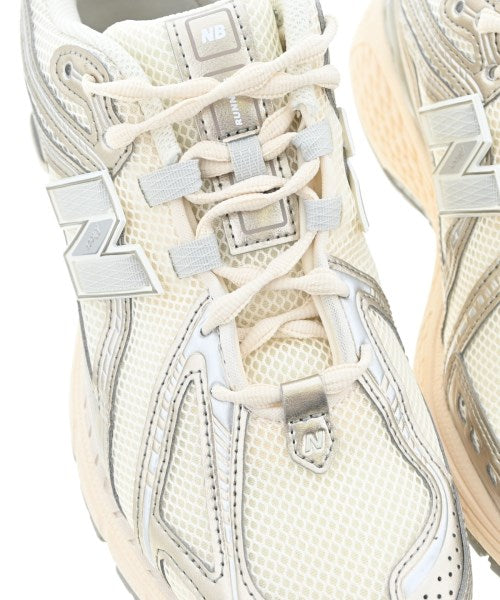New Balance รองเท้าผ้าใบ
