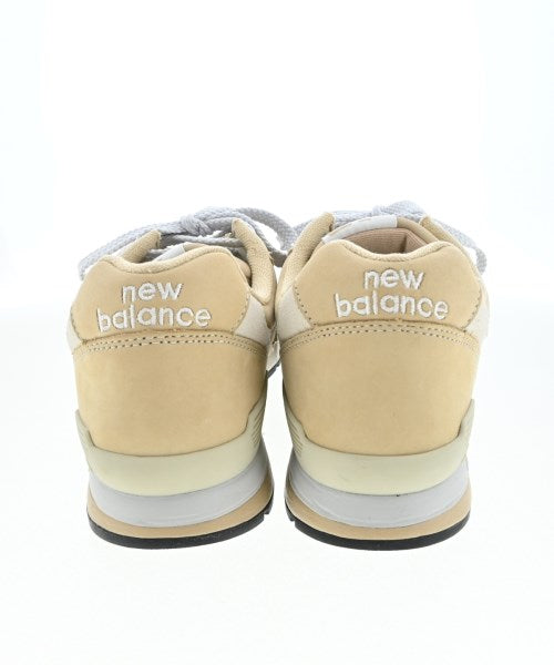 New Balance รองเท้าผ้าใบ