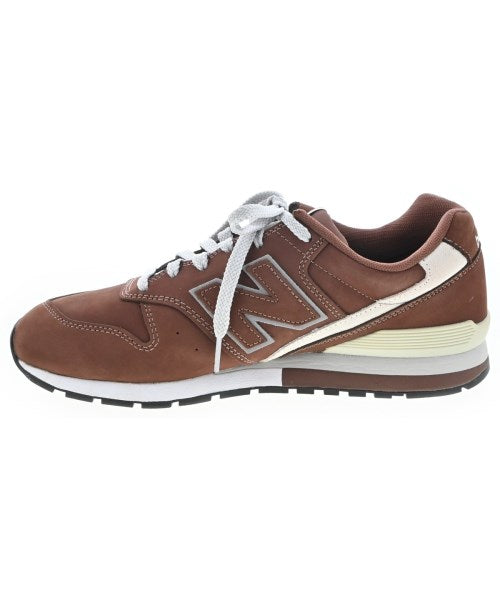 New Balance รองเท้าผ้าใบ