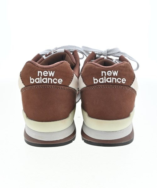 New Balance รองเท้าผ้าใบ