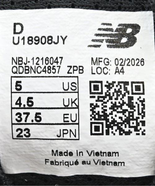 New Balance รองเท้าผ้าใบ