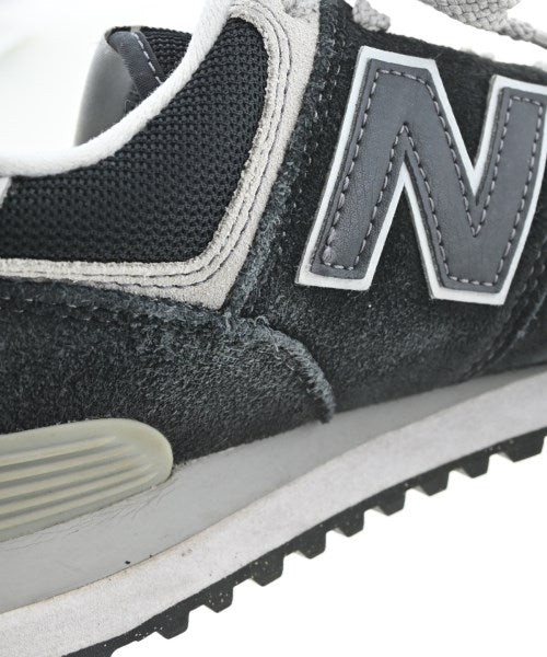 New Balance รองเท้าผ้าใบ