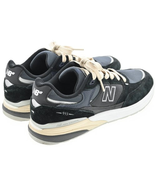 New Balance รองเท้าผ้าใบ