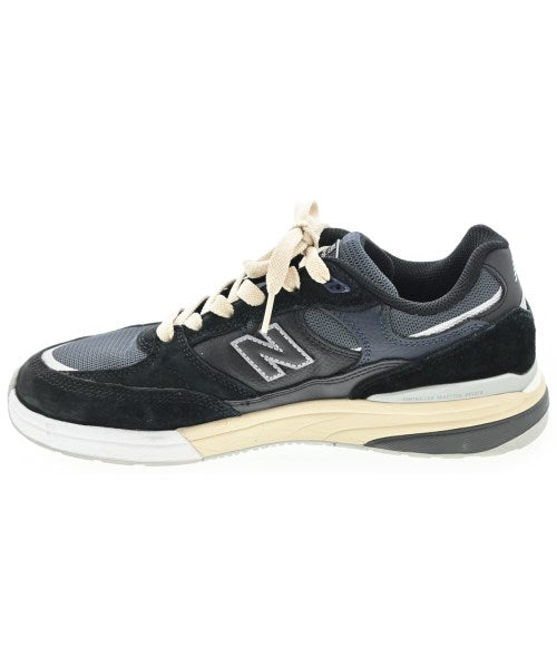 New Balance รองเท้าผ้าใบ