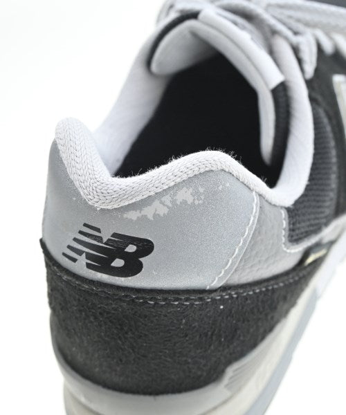 New Balance รองเท้าผ้าใบ