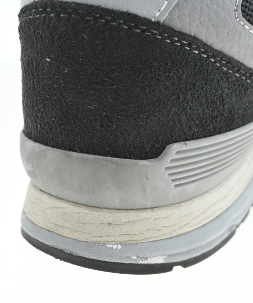 New Balance รองเท้าผ้าใบ