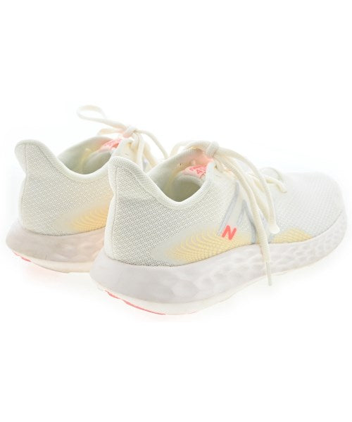 New Balance รองเท้าผ้าใบ