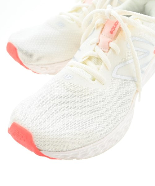 New Balance รองเท้าผ้าใบ