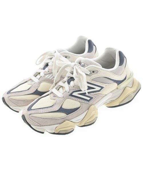 New Balance รองเท้าผ้าใบ