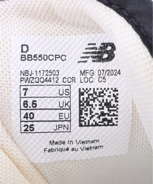 New Balance รองเท้าผ้าใบ