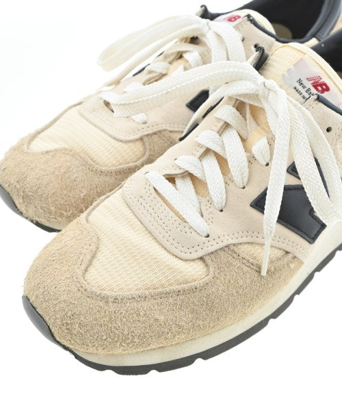 New Balance รองเท้าผ้าใบ