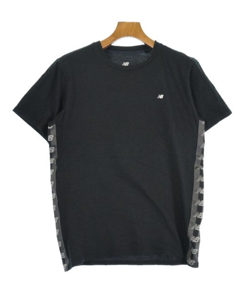 New Balance เสื้อยืด/เสื้อท็อปส์