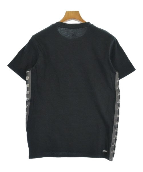 New Balance เสื้อยืด/เสื้อท็อปส์