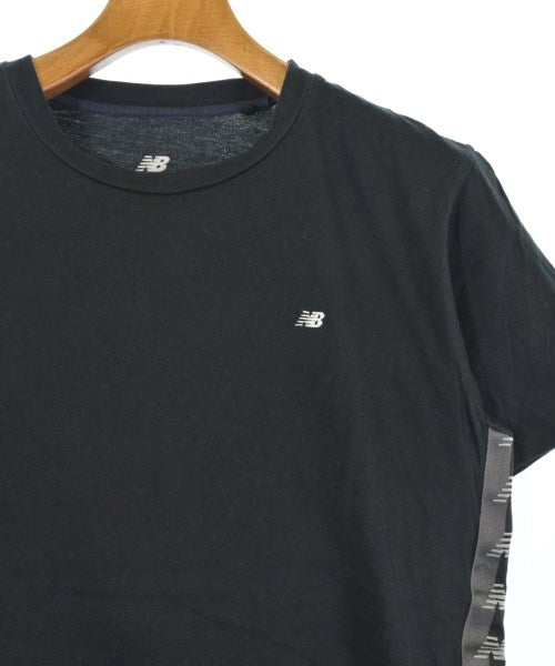 New Balance เสื้อยืด/เสื้อท็อปส์