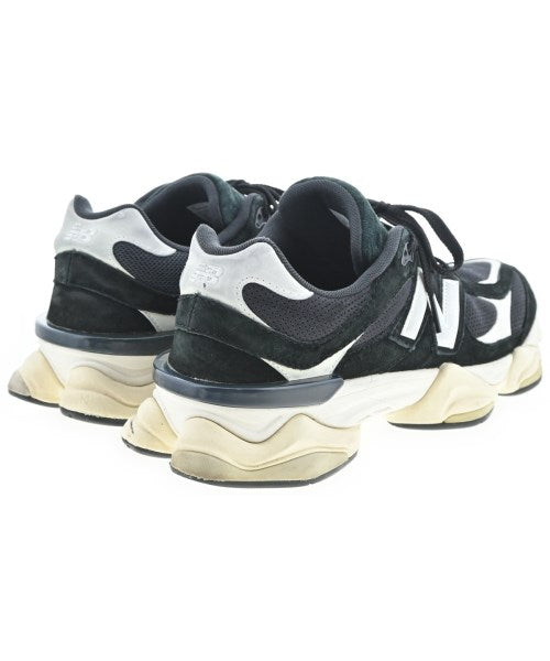 New Balance รองเท้าผ้าใบ
