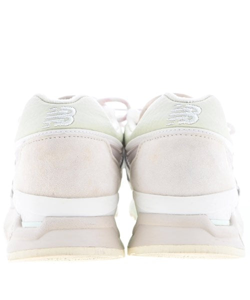 KITH รองเท้าผ้าใบ