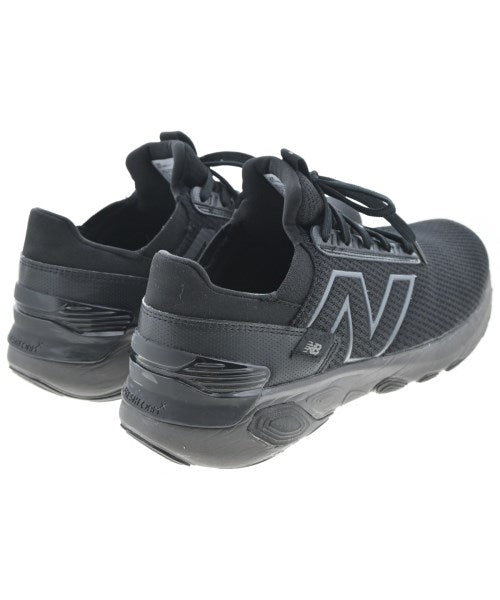 New Balance รองเท้าผ้าใบ