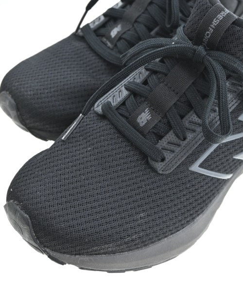 New Balance รองเท้าผ้าใบ