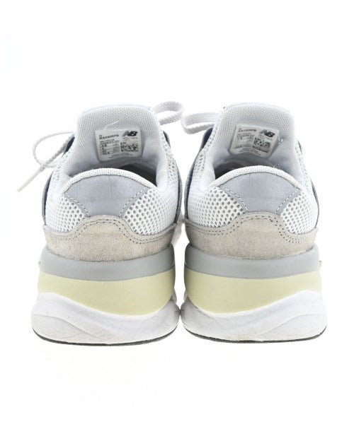 New Balance รองเท้าผ้าใบ