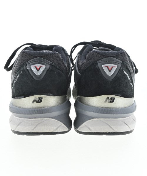 New Balance รองเท้าผ้าใบ