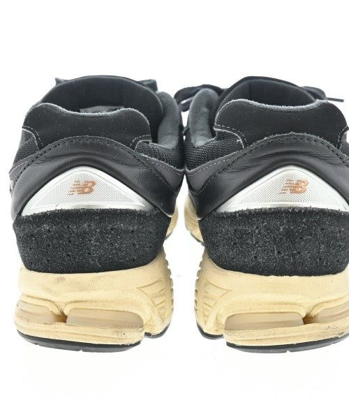 New Balance รองเท้าผ้าใบ