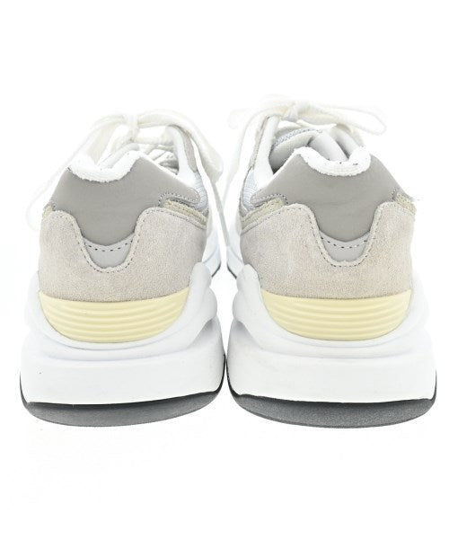New Balance รองเท้าผ้าใบ
