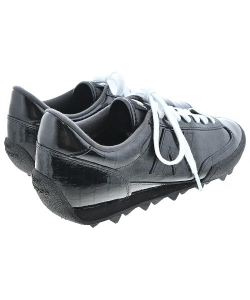 New Balance รองเท้าผ้าใบ