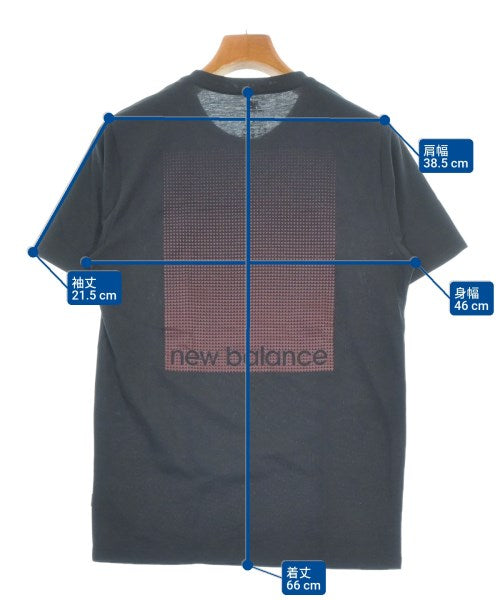 New Balance เสื้อยืด/เสื้อท็อปส์