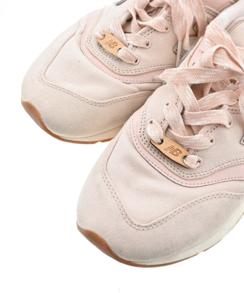 New Balance รองเท้าผ้าใบ