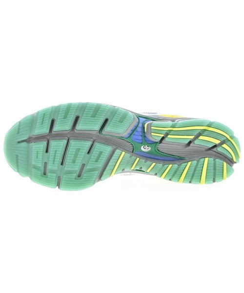 New Balance รองเท้าผ้าใบ