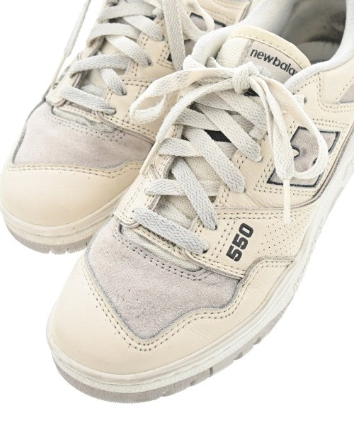 New Balance รองเท้าผ้าใบ
