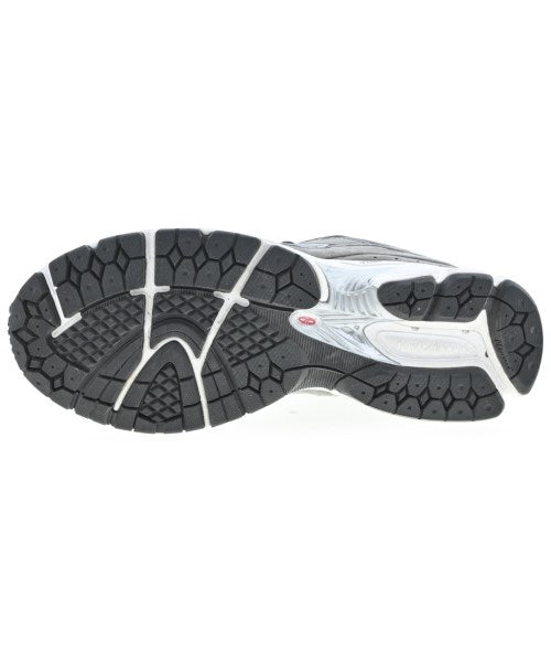 New Balance รองเท้าผ้าใบ