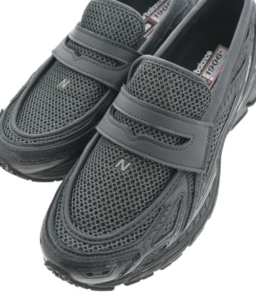 New Balance รองเท้าผ้าใบ