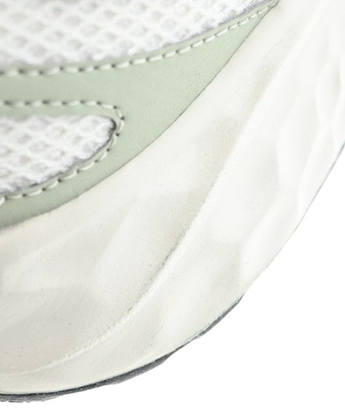 New Balance รองเท้าผ้าใบ