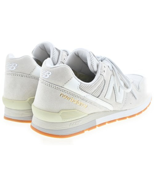 New Balance รองเท้าผ้าใบ