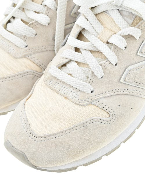 New Balance รองเท้าผ้าใบ