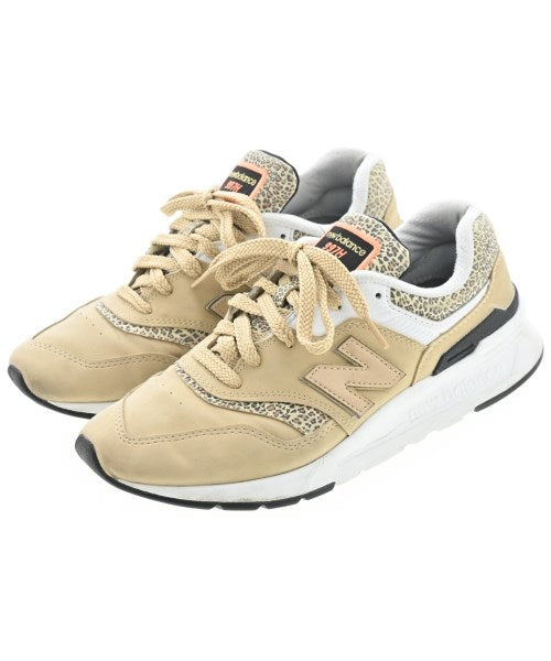 New Balance รองเท้าผ้าใบ