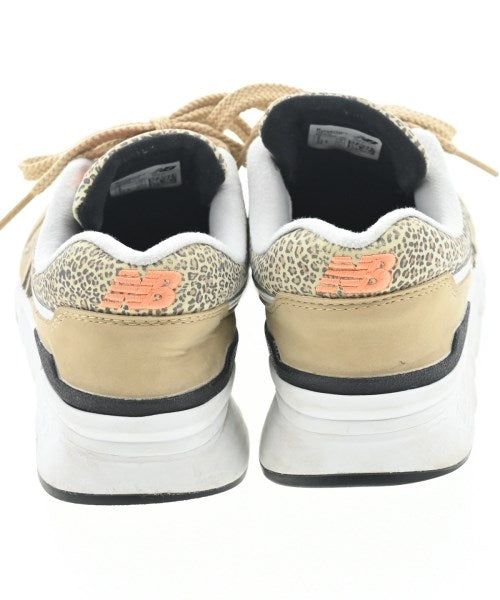 New Balance รองเท้าผ้าใบ