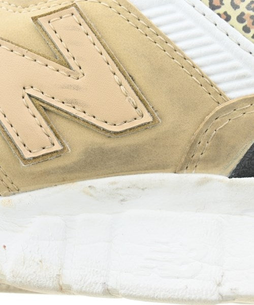 New Balance รองเท้าผ้าใบ