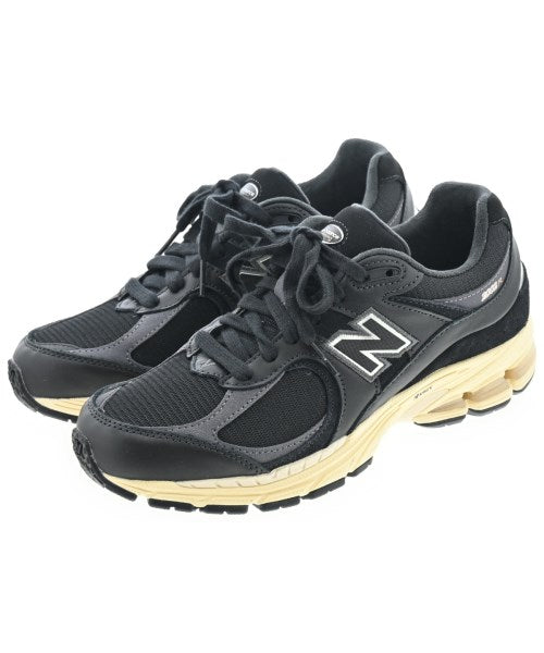 New Balance รองเท้าผ้าใบ