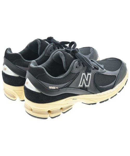 New Balance รองเท้าผ้าใบ