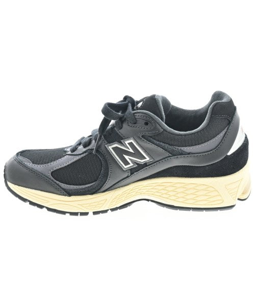 New Balance รองเท้าผ้าใบ